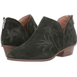 Brand new Kenneth Cole REACTION ankle boots 9.5M